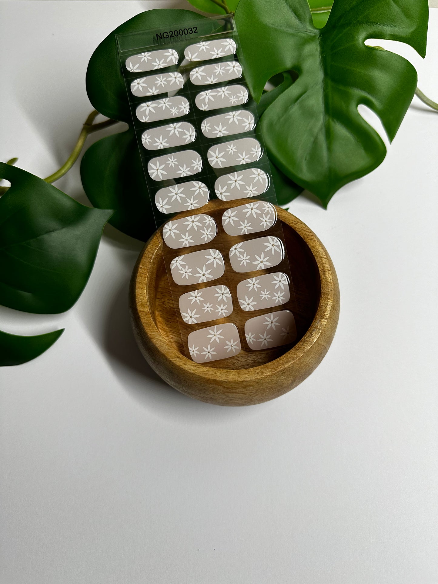 Daisy Days | Semi Cured Gel Nail Wraps